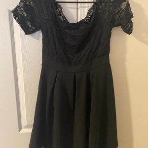 Juniors black dress